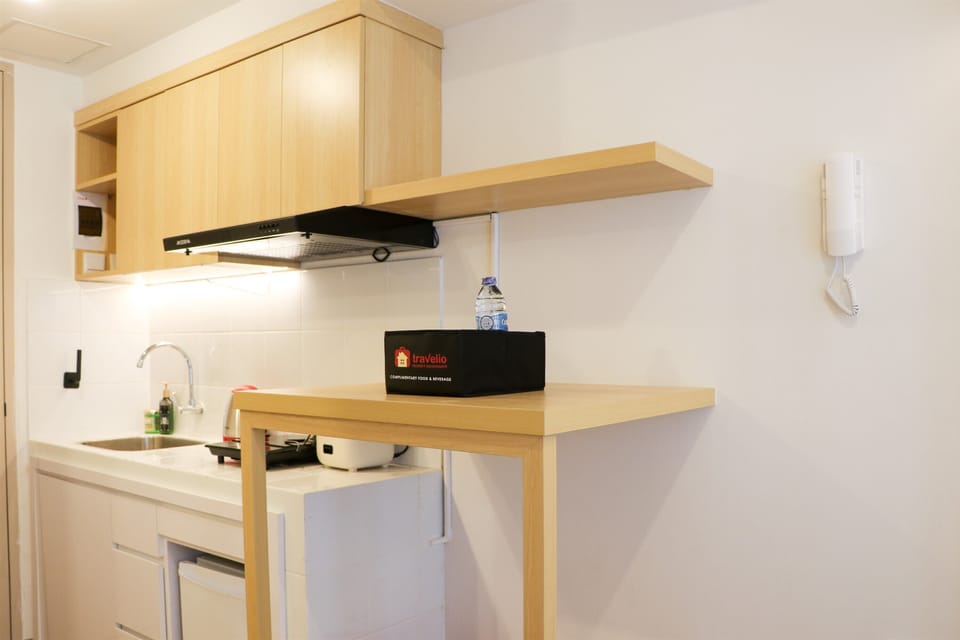 Apartment | Private kitchen | Full-size fridge, stovetop, rice cooker