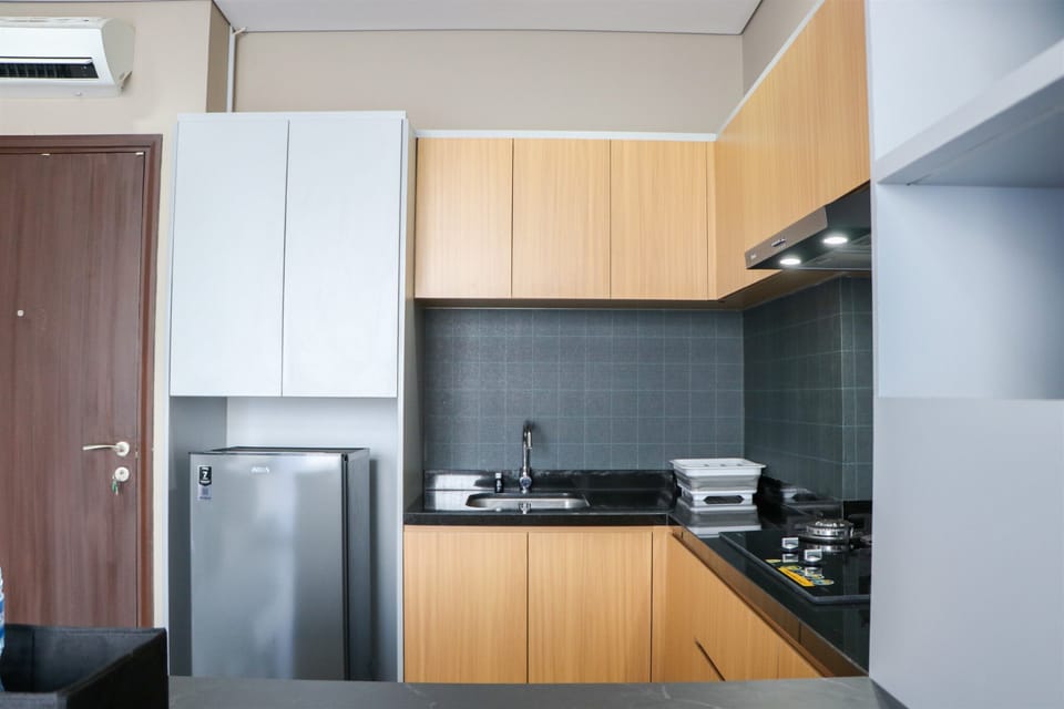 Apartment | Private kitchen | Full-size fridge, stovetop, rice cooker