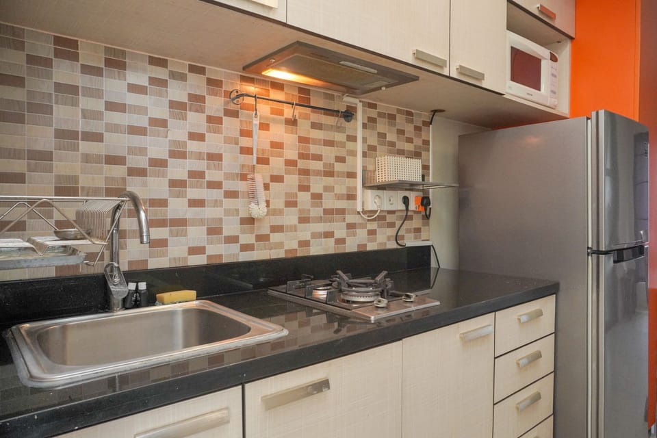 Apartment | Private kitchen | Full-size fridge, stovetop, rice cooker