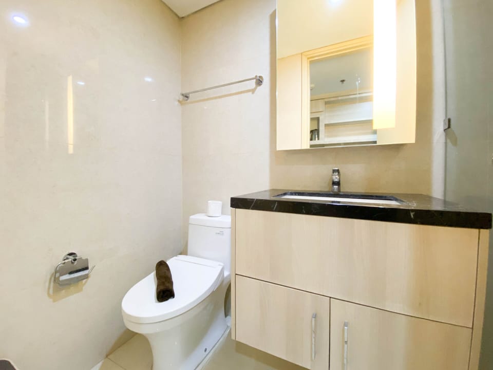Apartment | Bathroom | Shower, towels