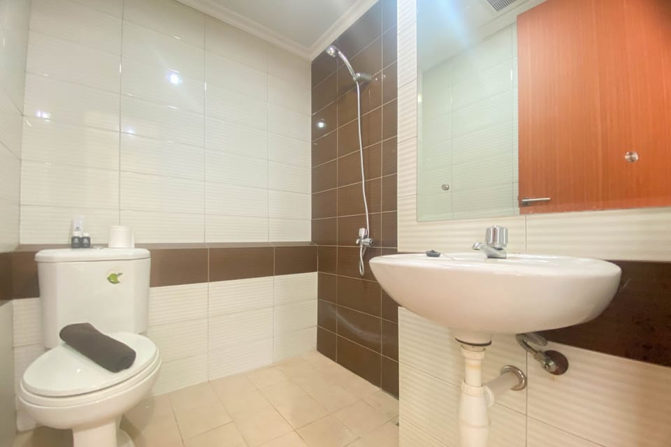 Apartment | Bathroom | Shower, towels