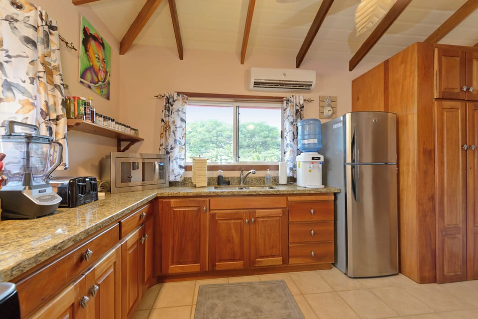 All appliances. 5 gallon drinking water and full pantry.