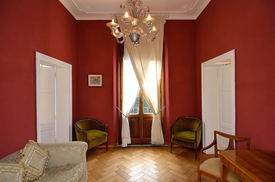 Three Bedrooms Apartment | Minibar, in-room safe, individually furnished, desk