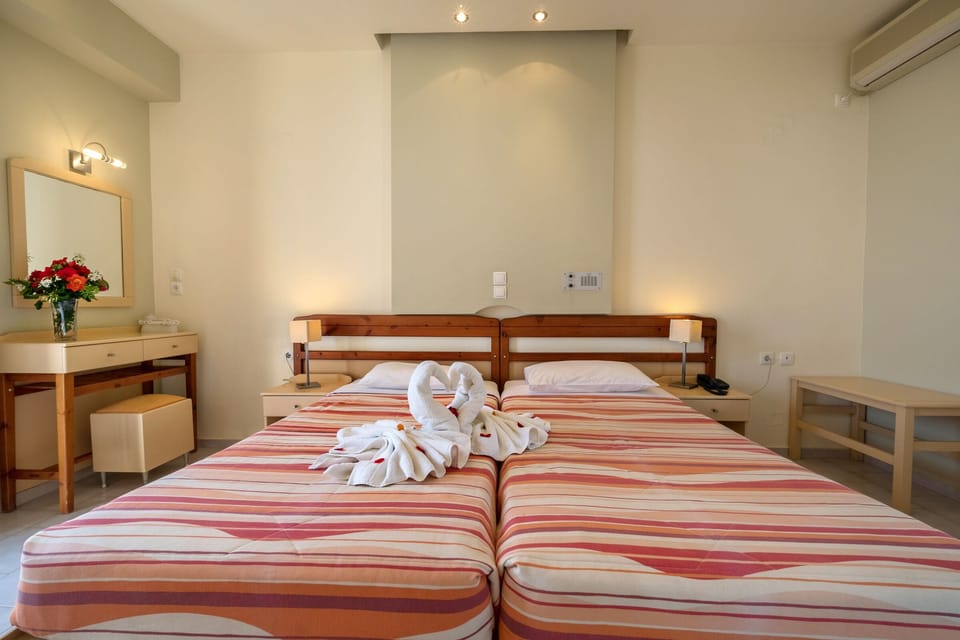 Classic Double or Twin Room, 1 Bedroom | Individually furnished, desk, laptop workspace, soundproofing
