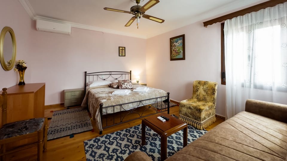Family Villa | 2 bedrooms, free WiFi