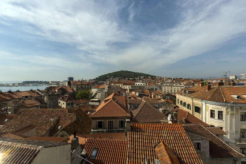 Deluxe Suite | City view