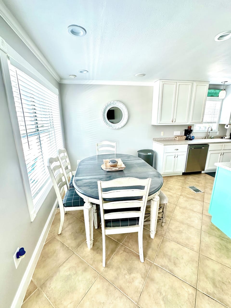 Dining Room Area-Main Dining Table Seats 6