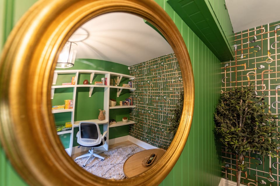 Ground floor: Study