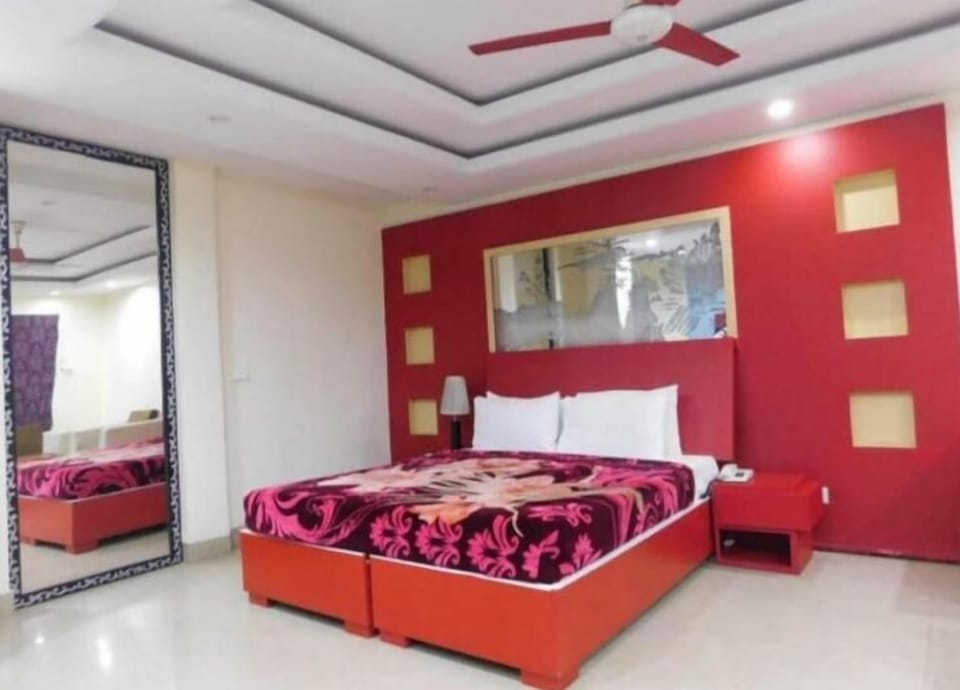 Honeymoon Room, 1 Bedroom | 2 bedrooms, free WiFi