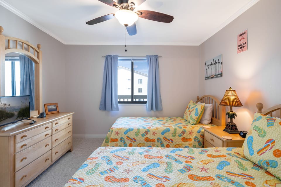 Twin Bedroom