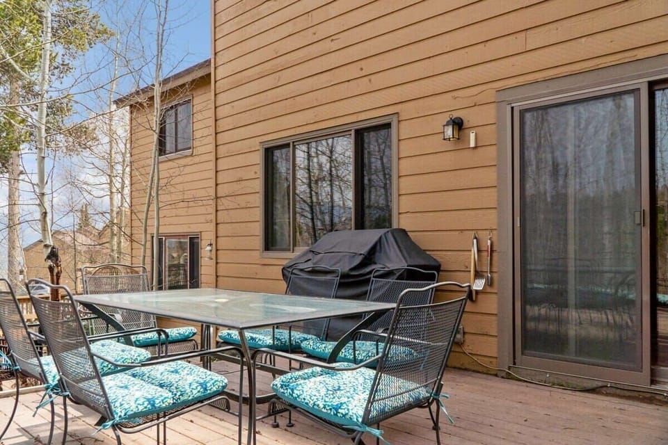 In the summer months enjoy making a meal on the BBQ located on the private back deck while you take in the peaceful surroundings.
