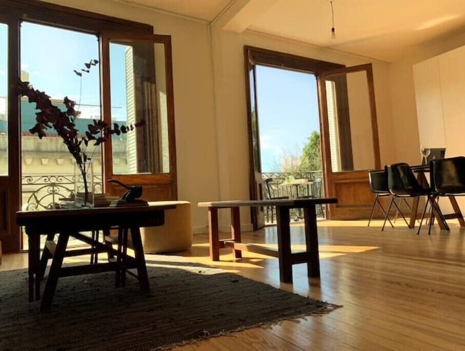 2 big windows for fresh air and spectacular view.