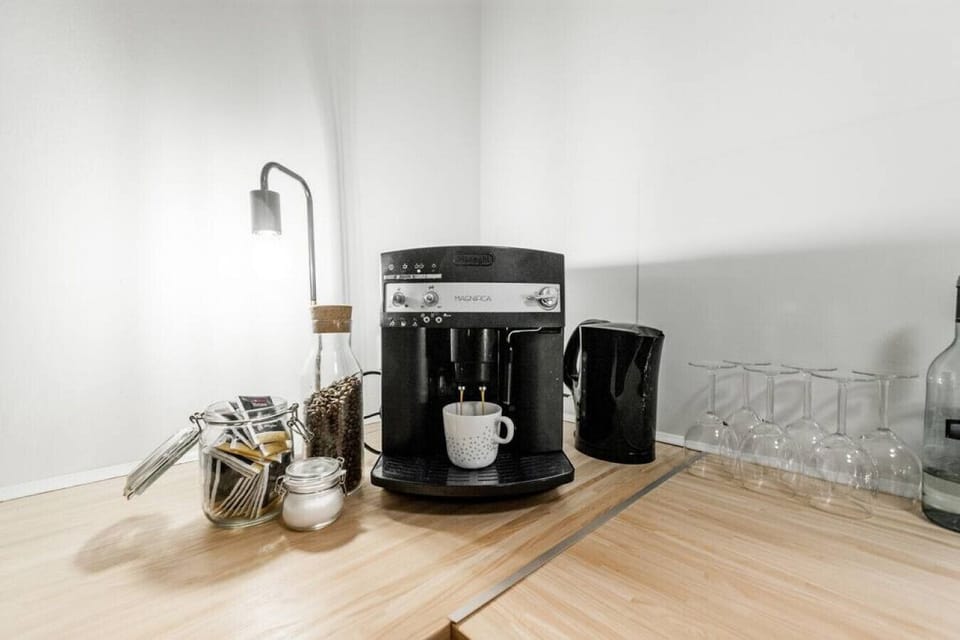 Free coffee and tea
