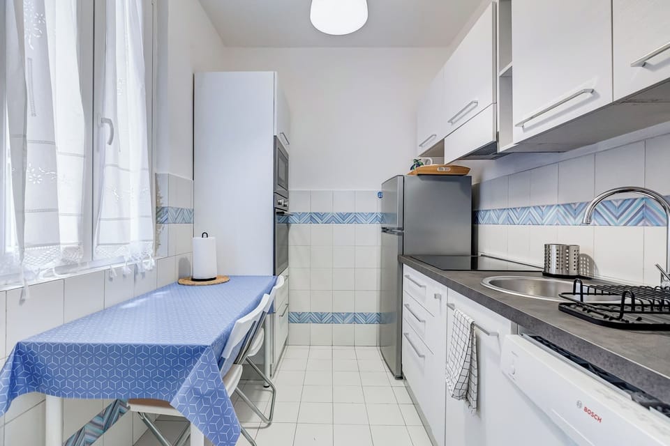 Kitchen table