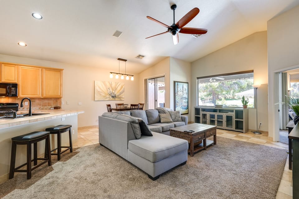 Living Room | Central A/C | Smart TV | Free WiFi