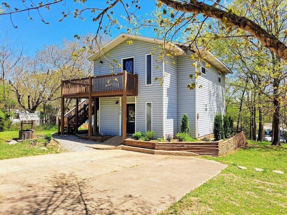 4 bedroom / 3 bath home portion of Water's Edge Retreat