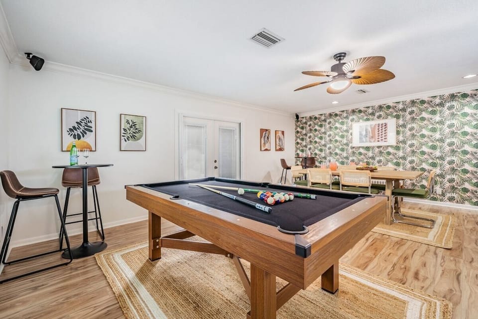 Game room