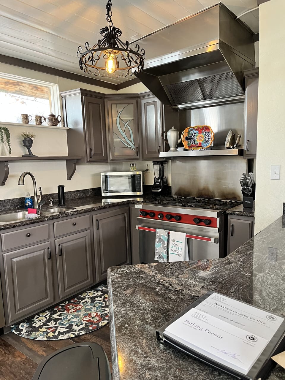 Full Kitchen.  