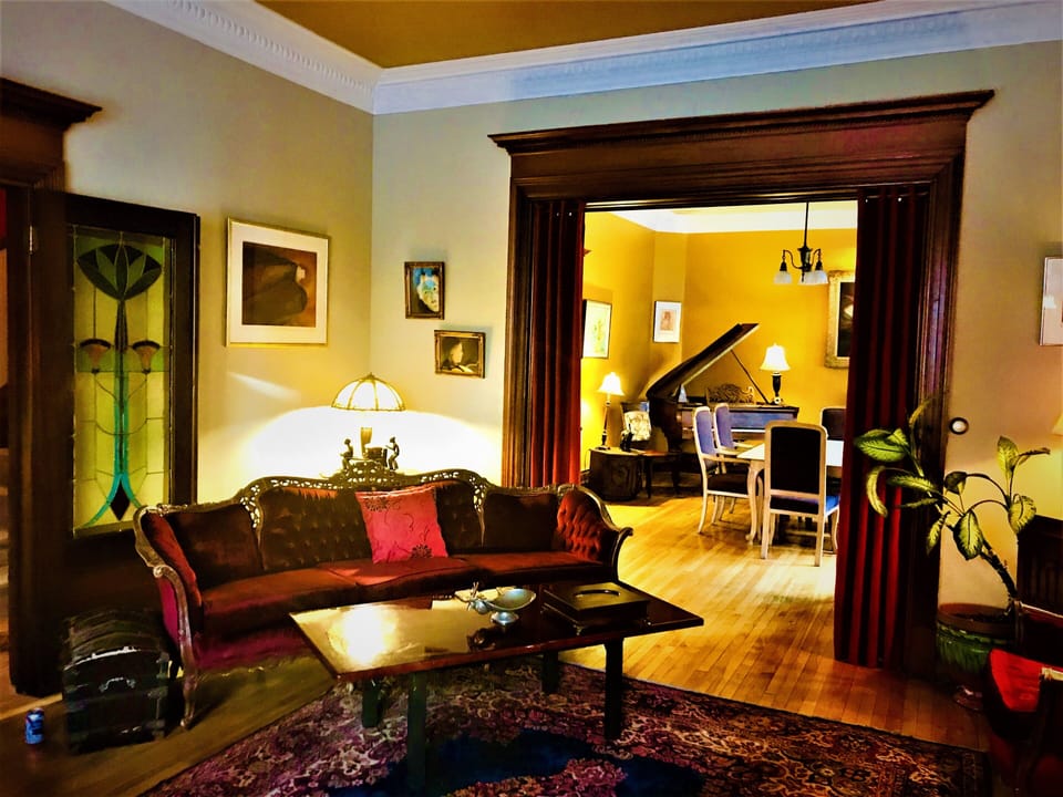 B&B La Marquise de Bassano / B&B Québec Bed and Breakfast in Quebec City