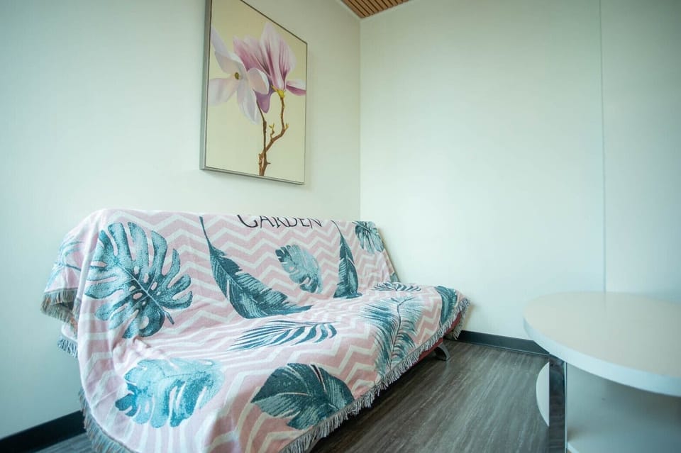 Standard Double Room | In-room safe, soundproofing, free WiFi, bed sheets