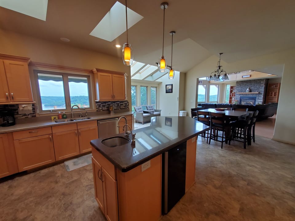 Wonderful Fully Equipped Kitchen