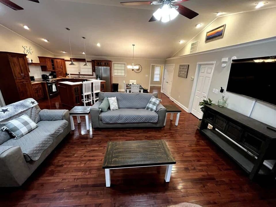 Living Room: Bright and inviting ambiance, perfect for family gatherings and entertainment nights!
