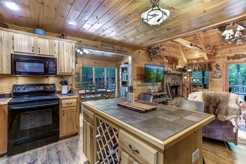 KITCHEN VIEW TO LIVING RM