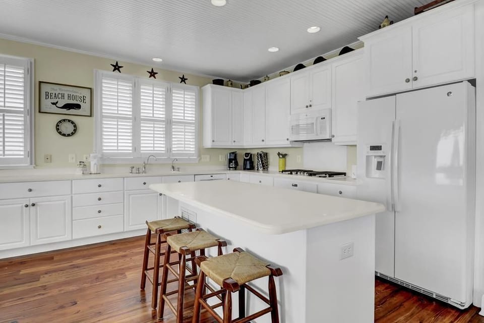 Kitchen, 53 Ocean Point