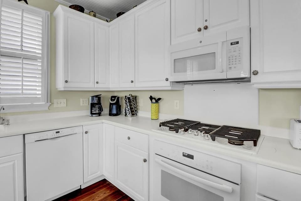 Kitchen, 53 Ocean Point