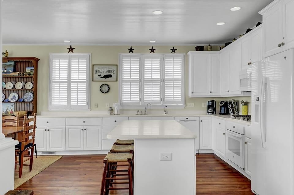 Kitchen, 53 Ocean Point