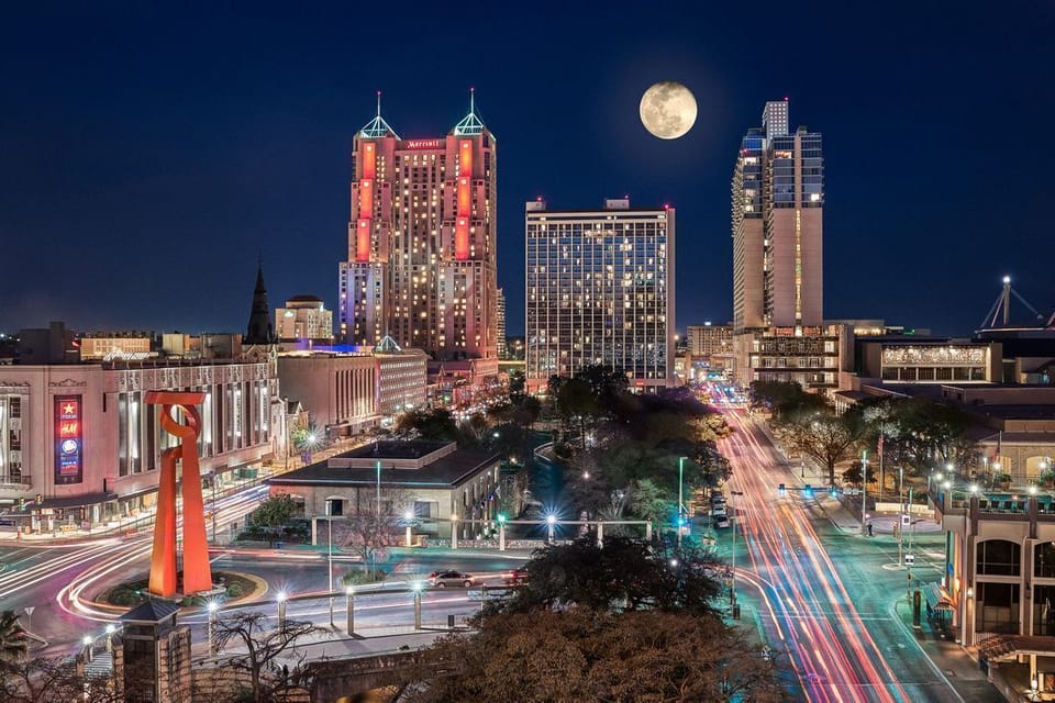 Downtown San Antonio - 15 minutes