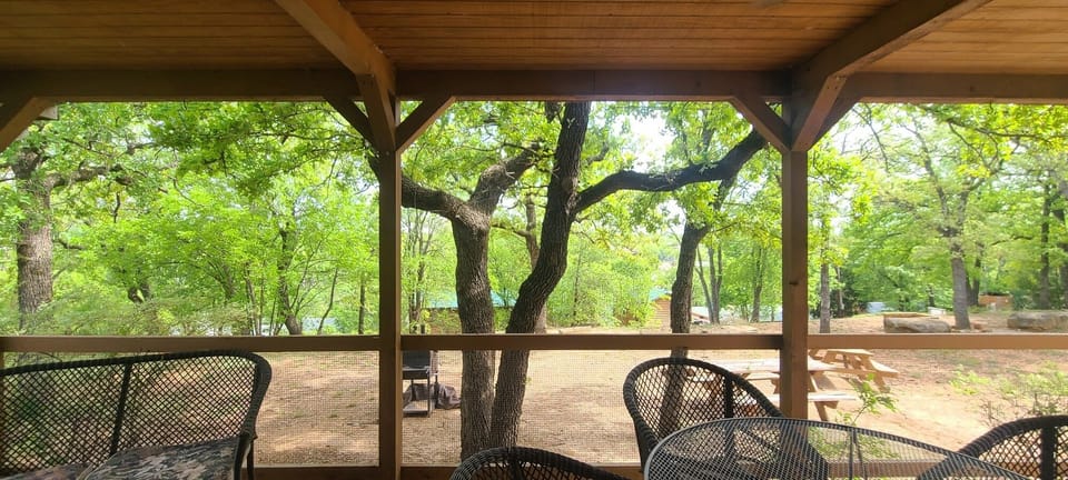 OL20Porch202