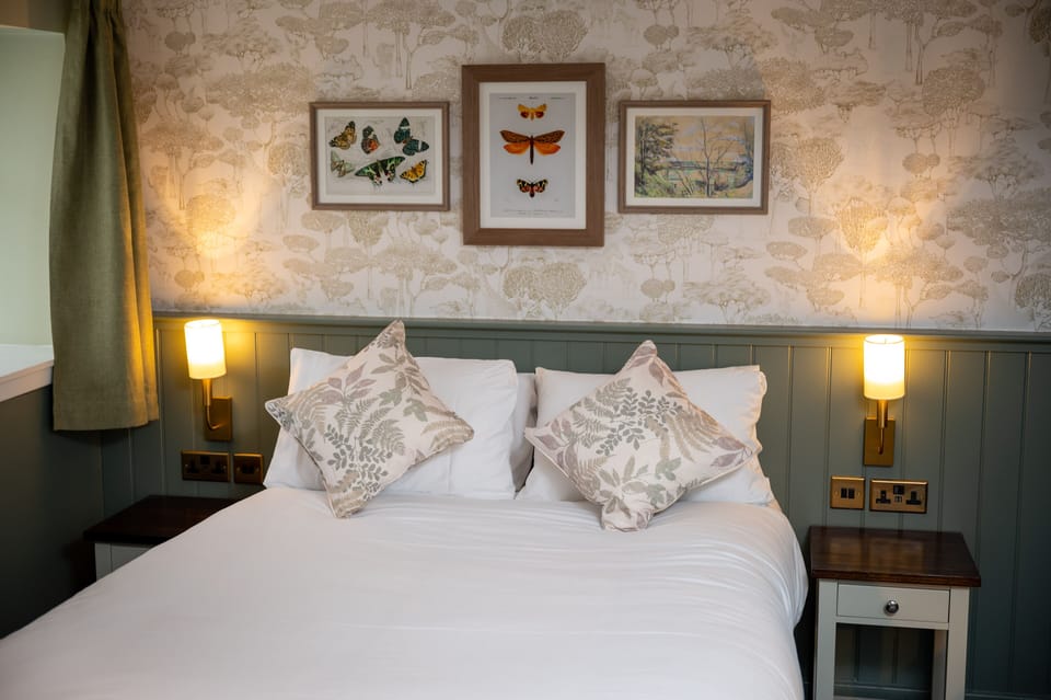 Double Room | Desk, blackout drapes, iron/ironing board, free WiFi