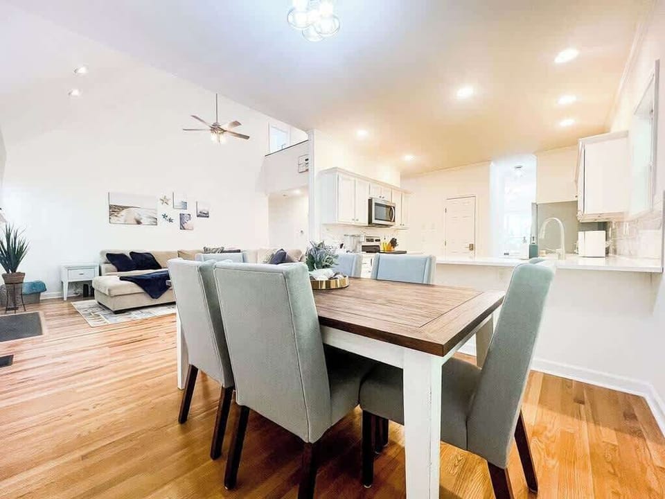 Secondary dining space off the kitchen with seating for 6