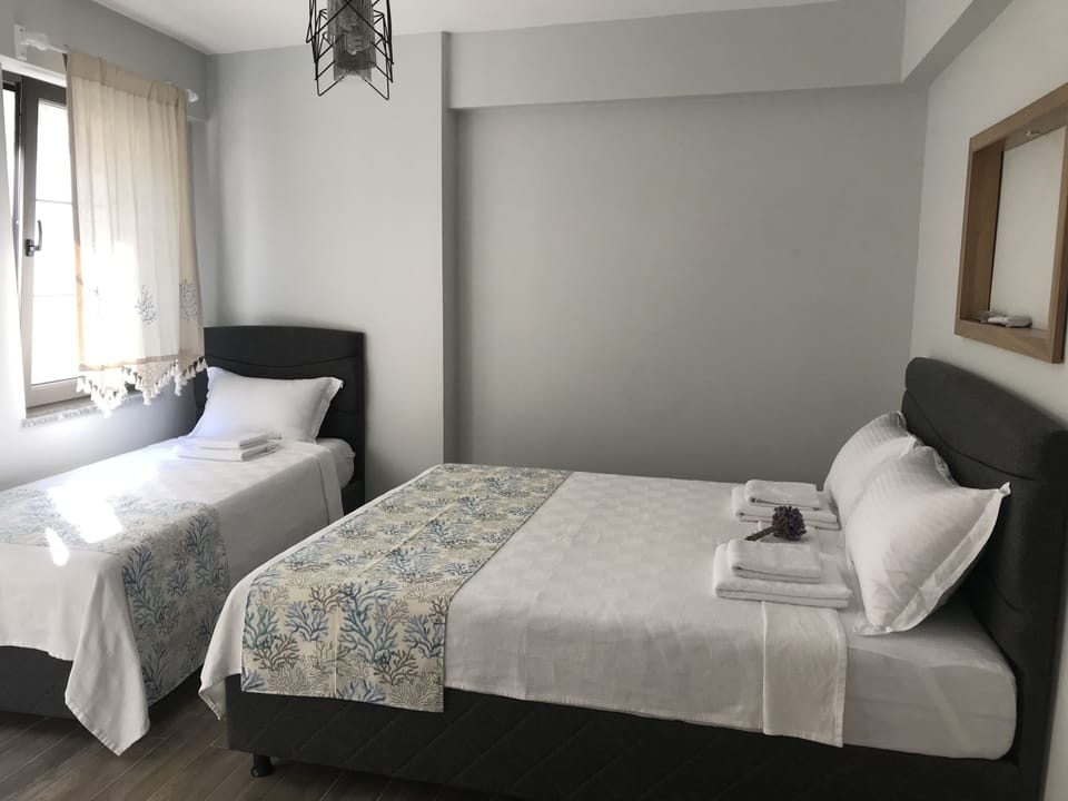 Deluxe Room | Memory foam beds, free WiFi, bed sheets