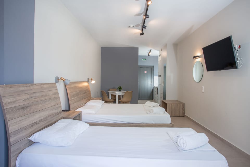 Studio | Blackout drapes, soundproofing, iron/ironing board, free WiFi