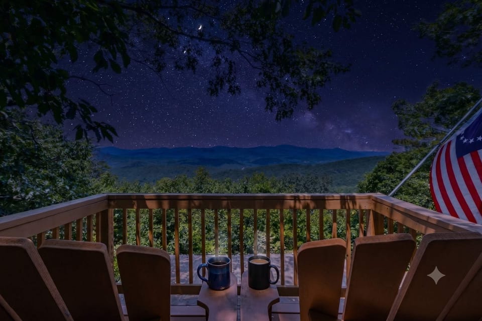 A night sky view from the top of the crow's nest.