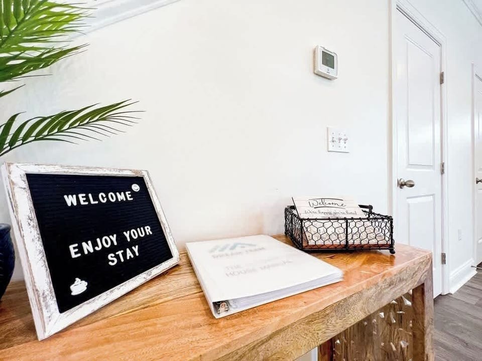 Welcome Table. Be sure to leave us a note!