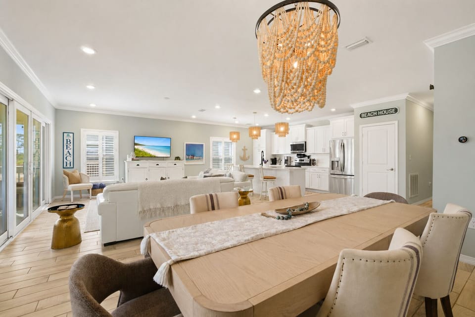 Elegant Dining Area: a stylish and cozy space perfect for enjoying meals with family and friends.