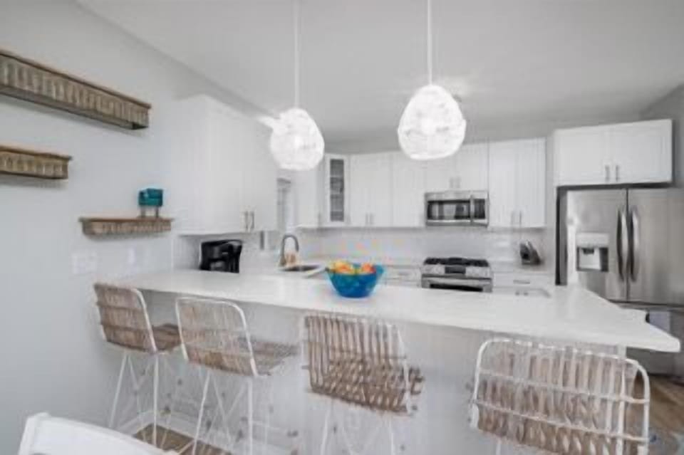 Kitchen with island