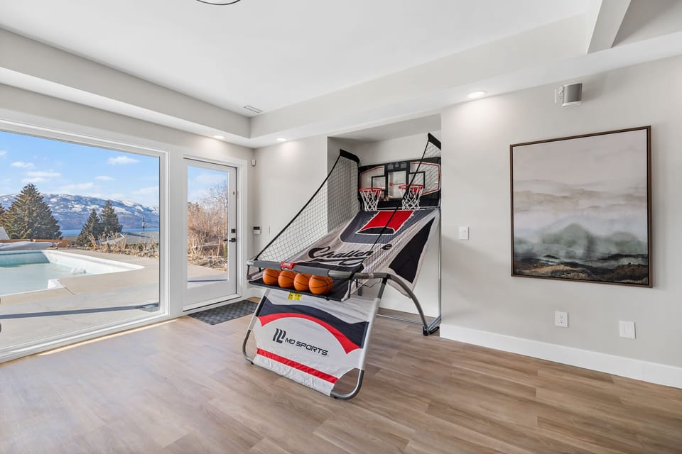 Airbnb989 Regal Rd, West Kelowna(49of52)