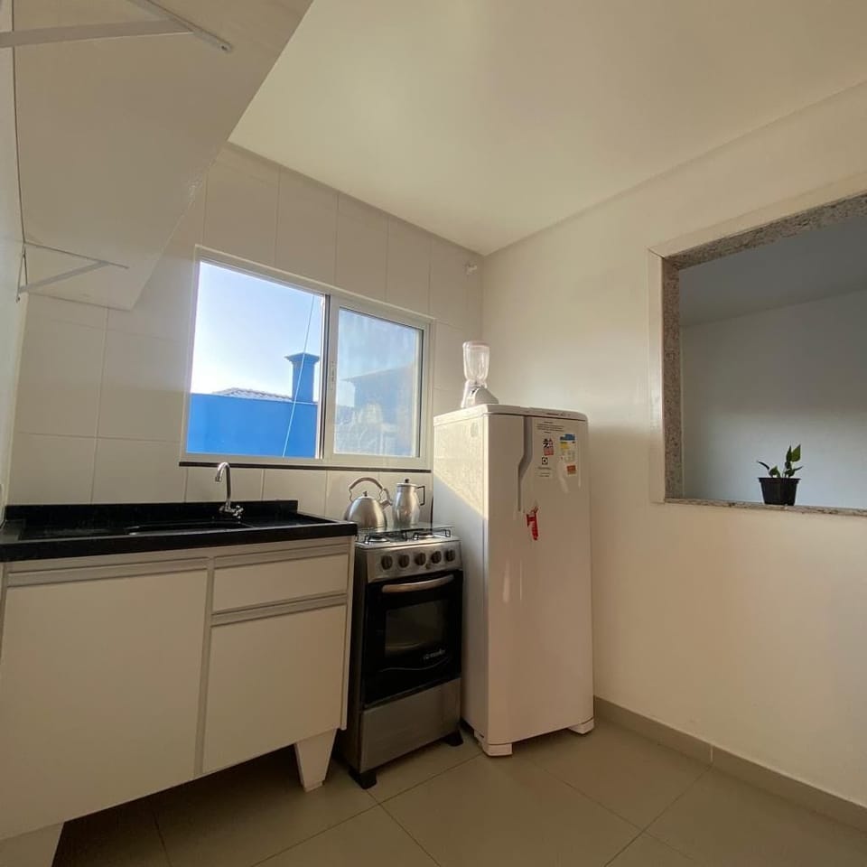 Panoramic Apartment | Private kitchen | Oven, cookware/dishes/utensils, freezer