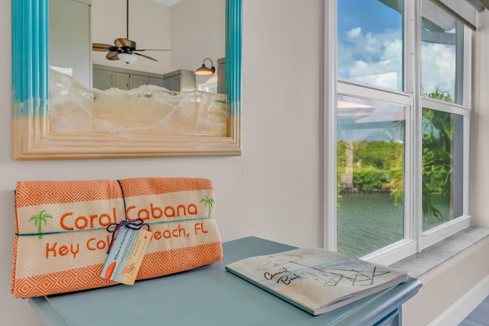 Welcome to Coral Cabana signage
