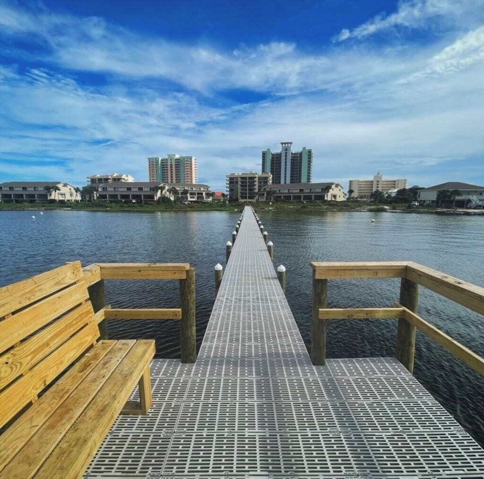 Community pier