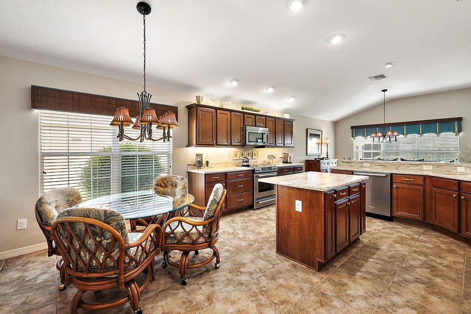 Eat in Kitchen