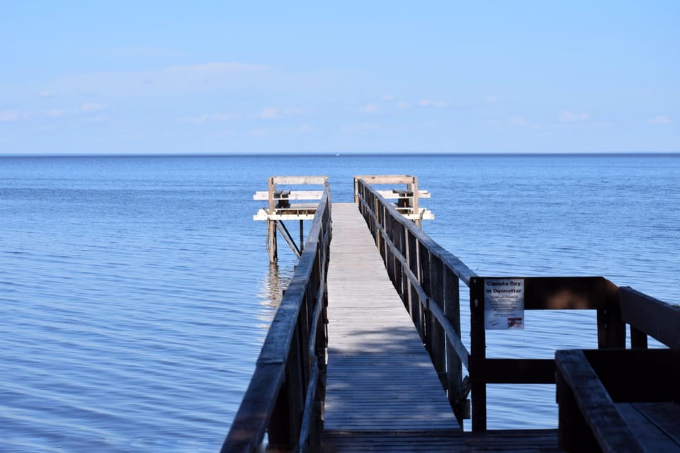 Numerous nearby piers!