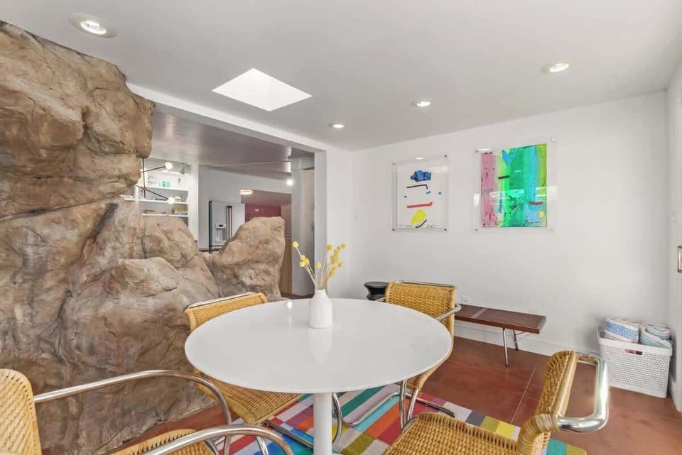 Atrium Dining for up to 4 with BBQ Patio Access