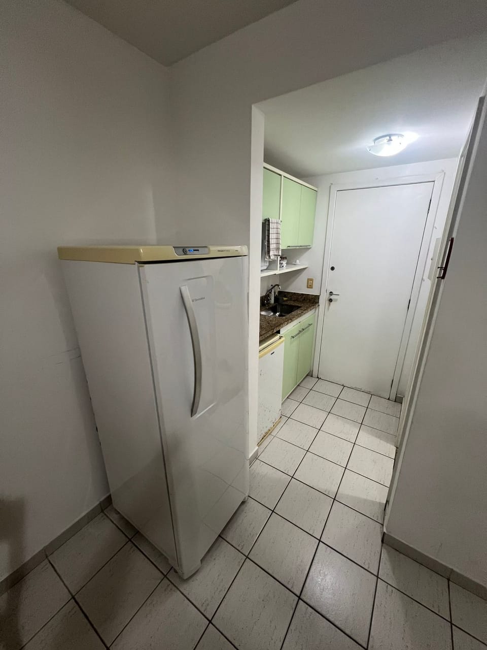 Family Studio, 1 Double Bed with Sofa bed, Ensuite, Ocean View | Private kitchen | Mini-fridge, microwave, stovetop, coffee/tea maker