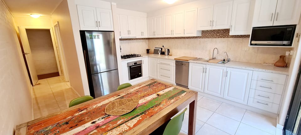 Kitchen / dining