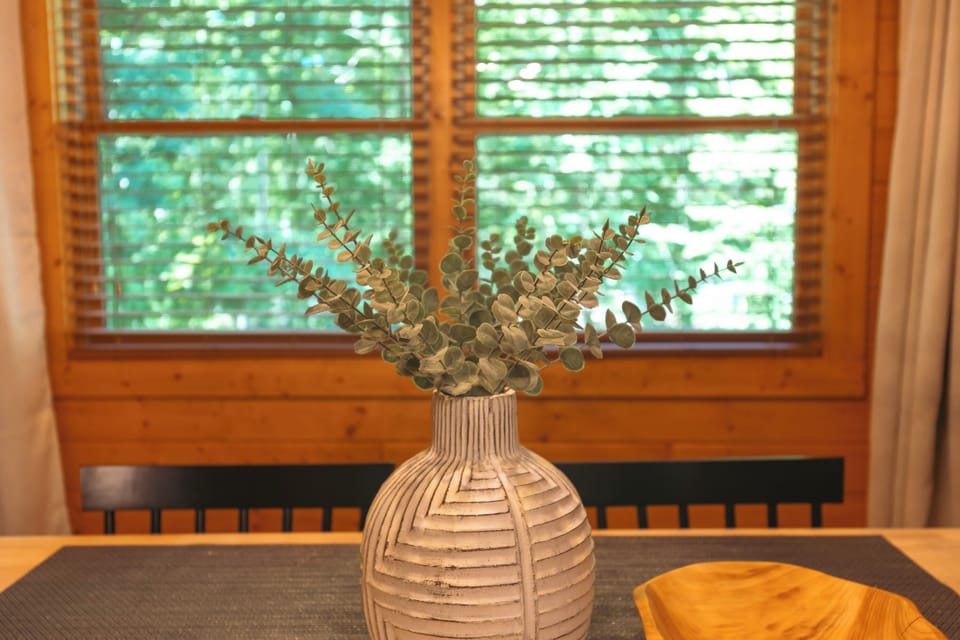 A little bit of nature, a lot of fresh air - the perfect spot for your morning cup of joe. 